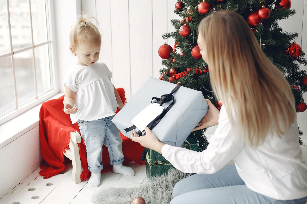 Holiday Gift Guide - Top 10 Christmas Gifts for Kids